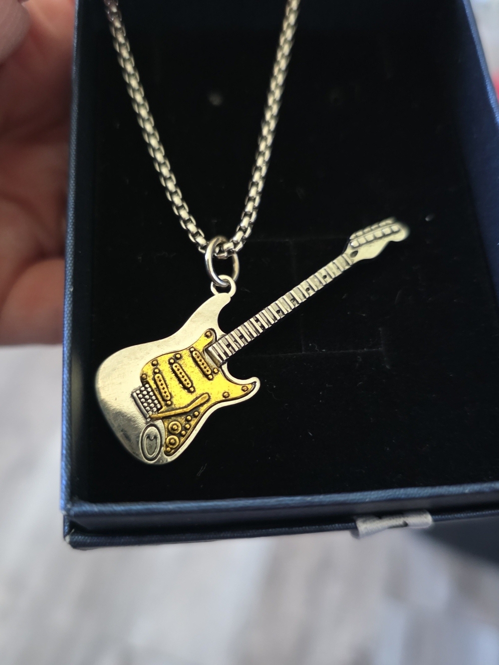 Guitar Pendant Necklace lot